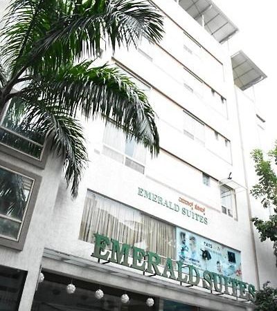 เอมเมอรัลด์ สวีท บาย กัลลาเต Hotel บังกาลอร์ ภายนอก รูปภาพ