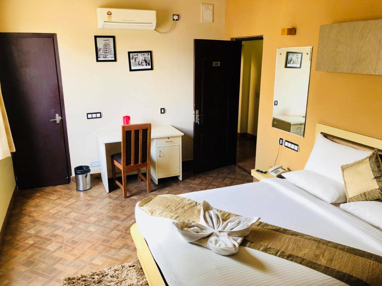 เอมเมอรัลด์ สวีท บาย กัลลาเต Hotel บังกาลอร์ ภายนอก รูปภาพ