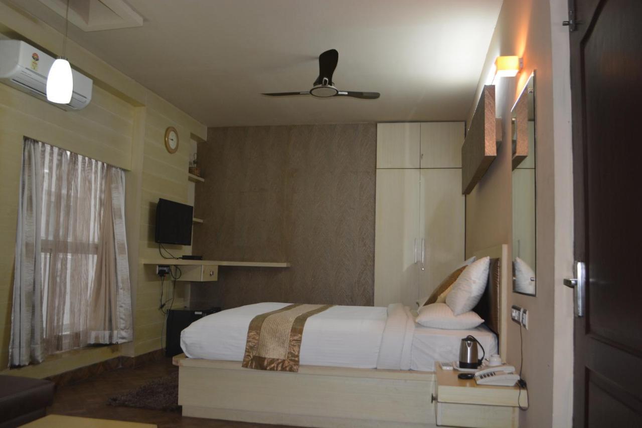 เอมเมอรัลด์ สวีท บาย กัลลาเต Hotel บังกาลอร์ ภายนอก รูปภาพ