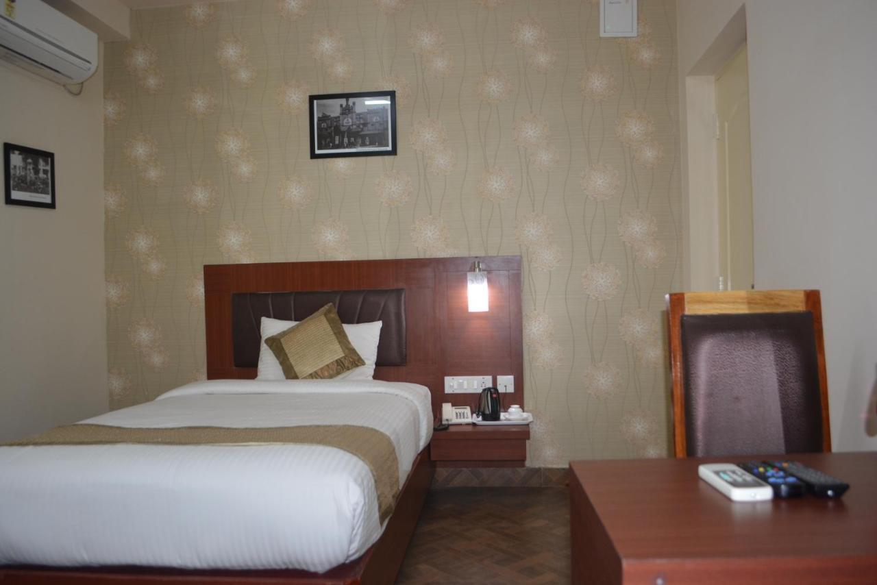 เอมเมอรัลด์ สวีท บาย กัลลาเต Hotel บังกาลอร์ ภายนอก รูปภาพ