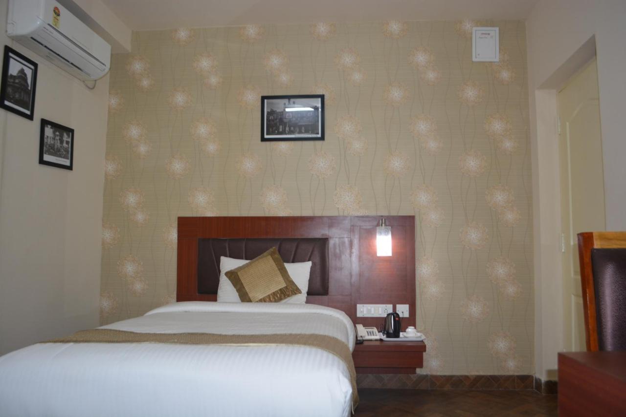 เอมเมอรัลด์ สวีท บาย กัลลาเต Hotel บังกาลอร์ ภายนอก รูปภาพ